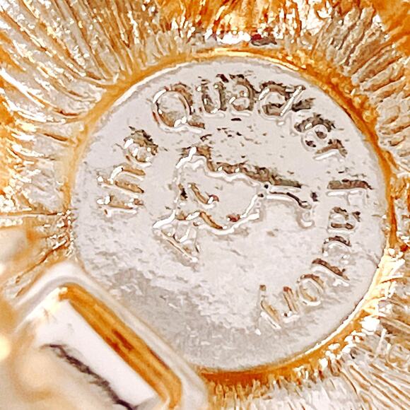 The Quacker Factory Red Enamel Celestial Star Moon Clip On Earrings Vintage Y2K - Picture 9 of 12